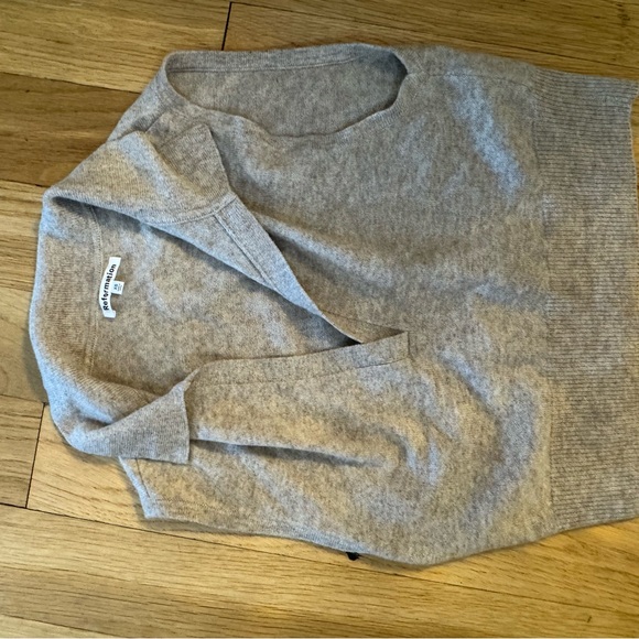 Reformation sweater vest - Picture 1 of 3